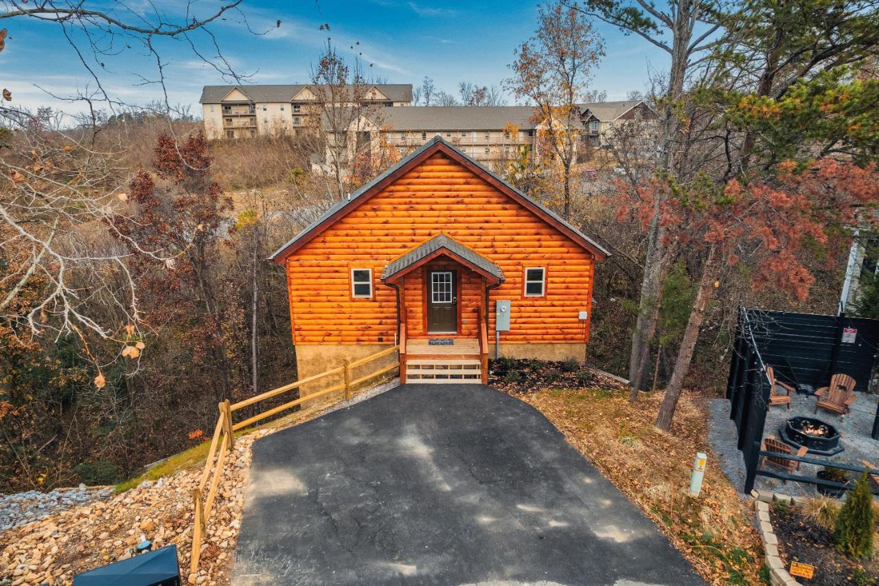 Mountains R Calling, Cozy Hideaway, King Beds, Hot-Tub, Arcade, Ev Ready Pigeon Forge Kültér fotó