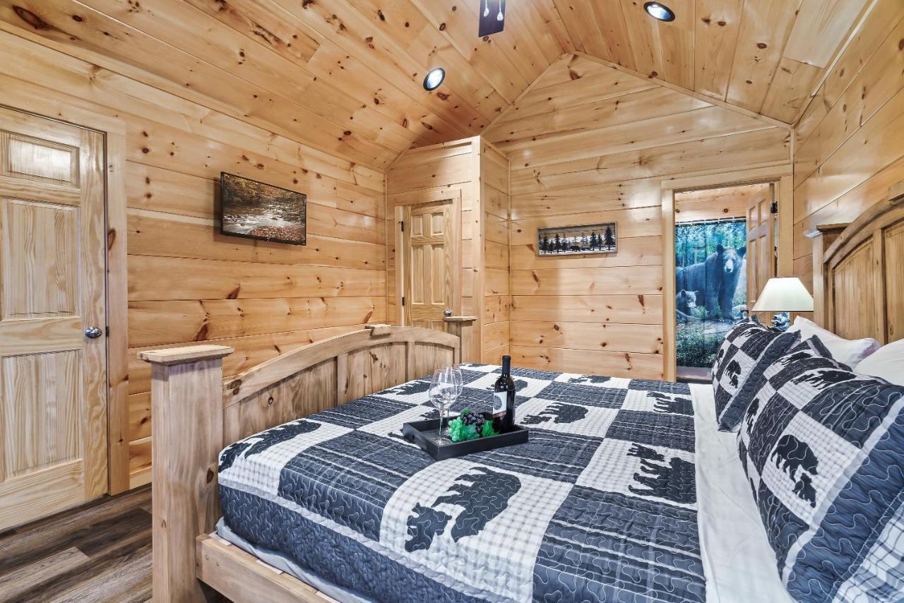 Mountains R Calling, Cozy Hideaway, King Beds, Hot-Tub, Arcade, Ev Ready Pigeon Forge Kültér fotó