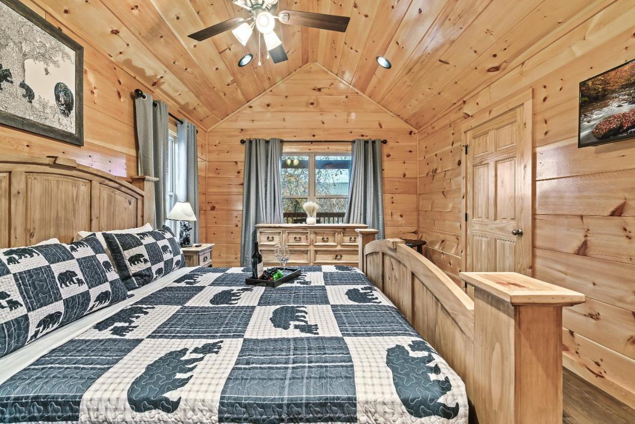 Mountains R Calling, Cozy Hideaway, King Beds, Hot-Tub, Arcade, Ev Ready Pigeon Forge Kültér fotó