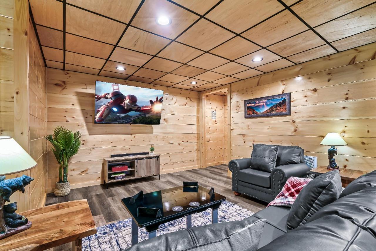 Mountains R Calling, Cozy Hideaway, King Beds, Hot-Tub, Arcade, Ev Ready Pigeon Forge Kültér fotó