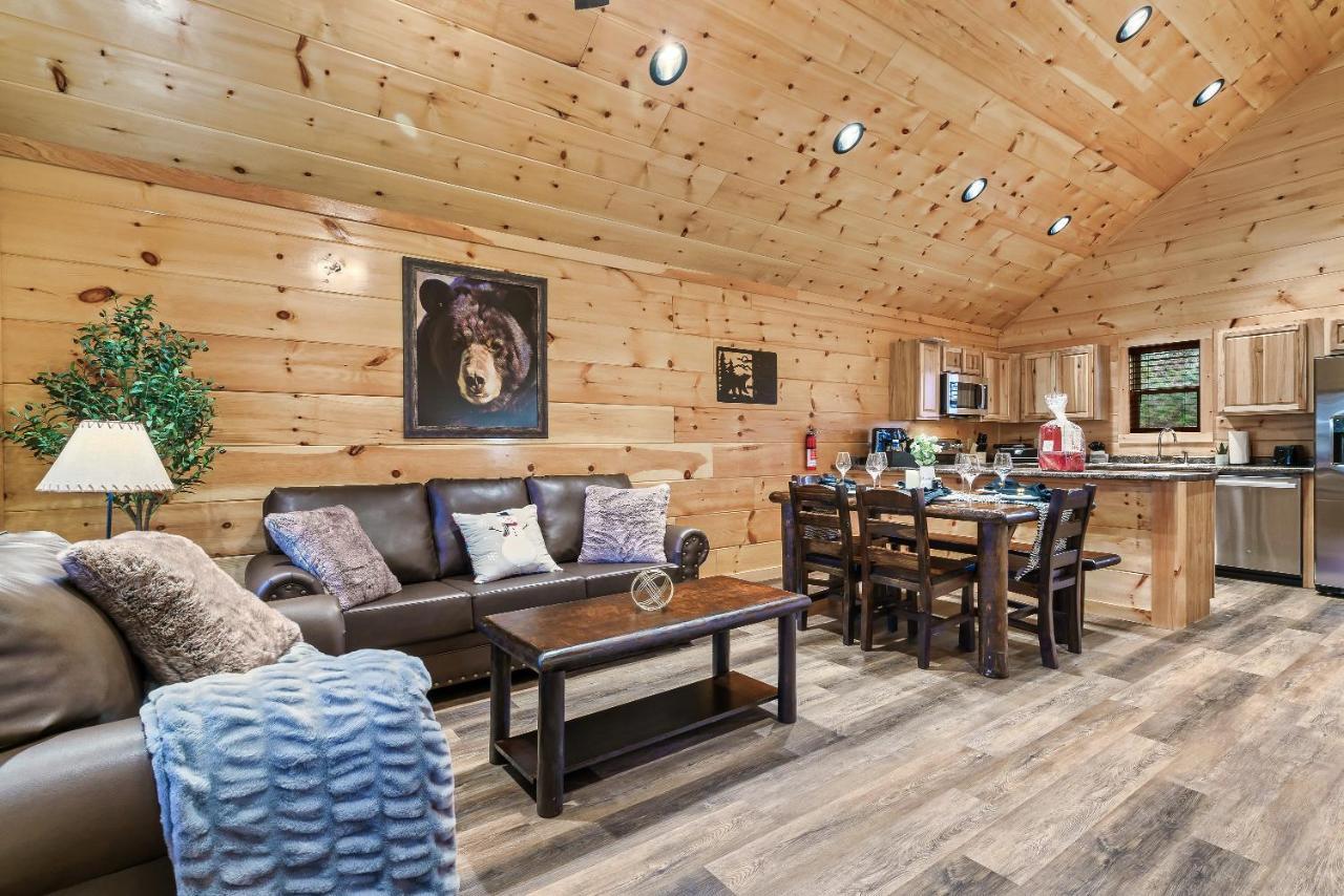 Mountains R Calling, Cozy Hideaway, King Beds, Hot-Tub, Arcade, Ev Ready Pigeon Forge Kültér fotó