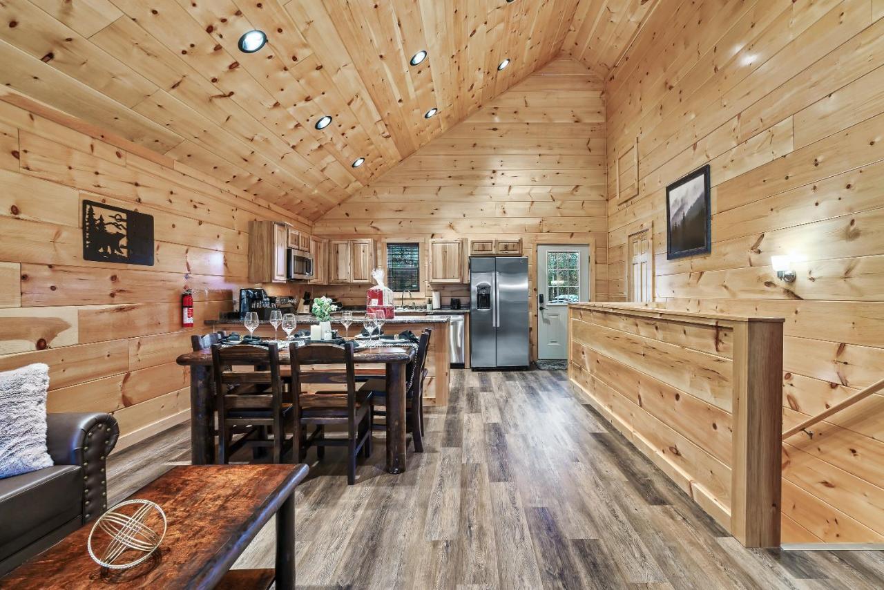 Mountains R Calling, Cozy Hideaway, King Beds, Hot-Tub, Arcade, Ev Ready Pigeon Forge Kültér fotó
